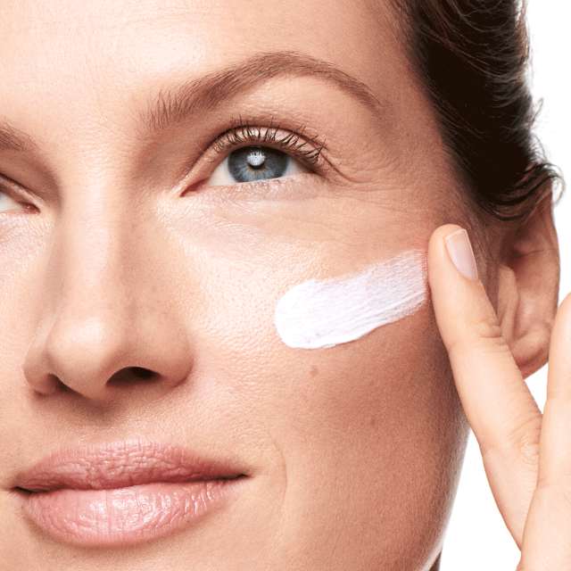 کرم روز ضد پیری ایج ریوایو اپتیمالز  50میل Age revive day cream spf15